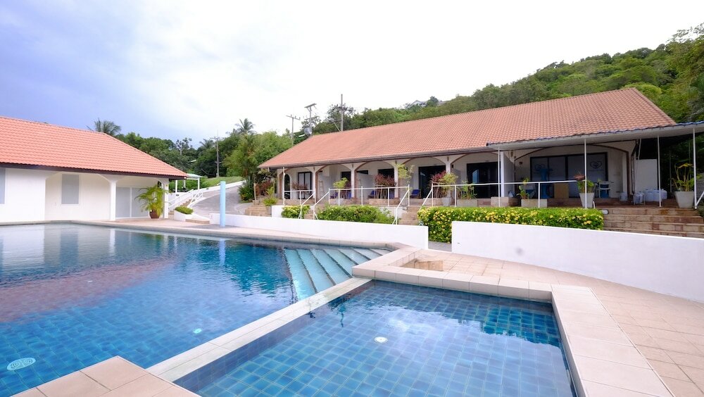 Фото Baan Jai Dee Beach Front Hotel