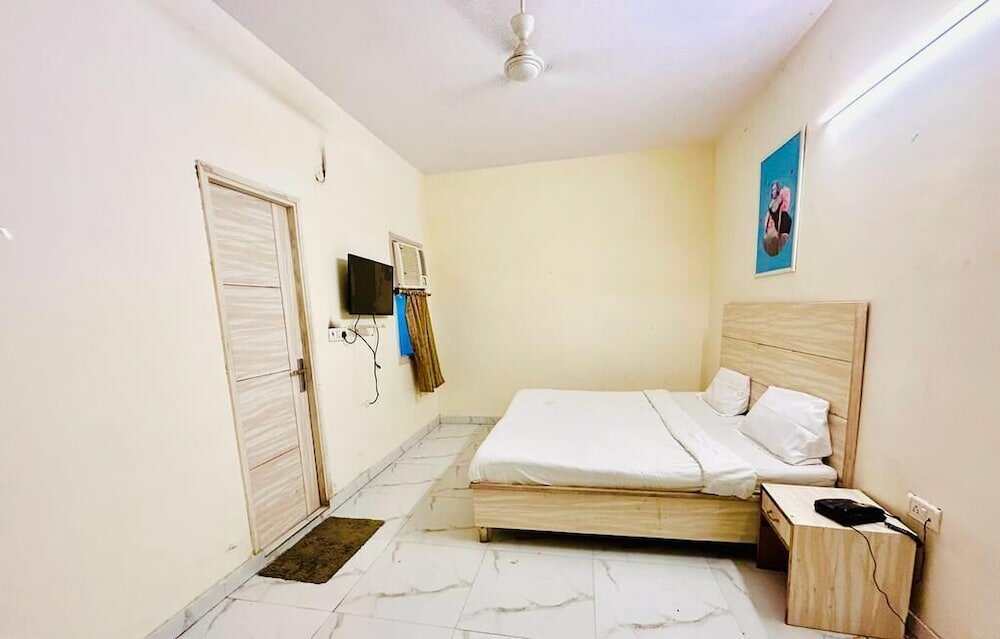 Фото Hotel Green Arrow Rohini