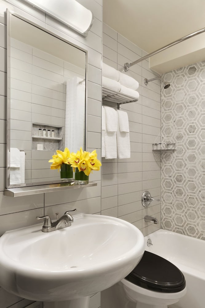 Фото Hotel Edison Times Square