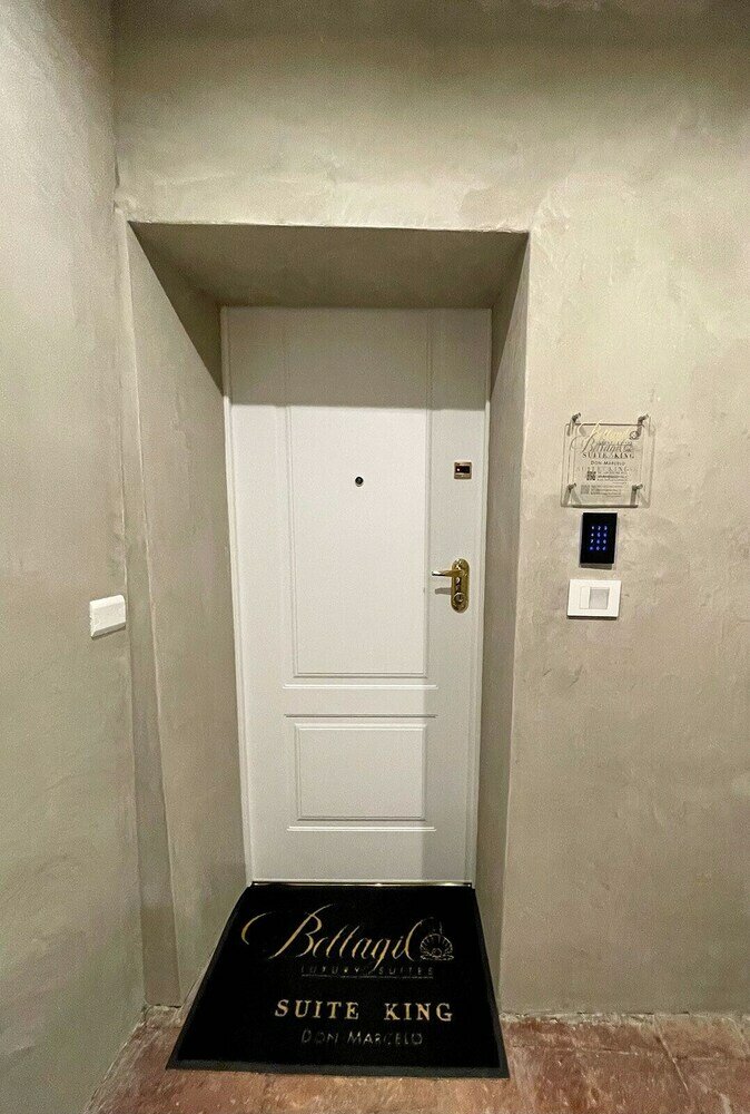 Фото Bellagio Luxury Suites Apartments