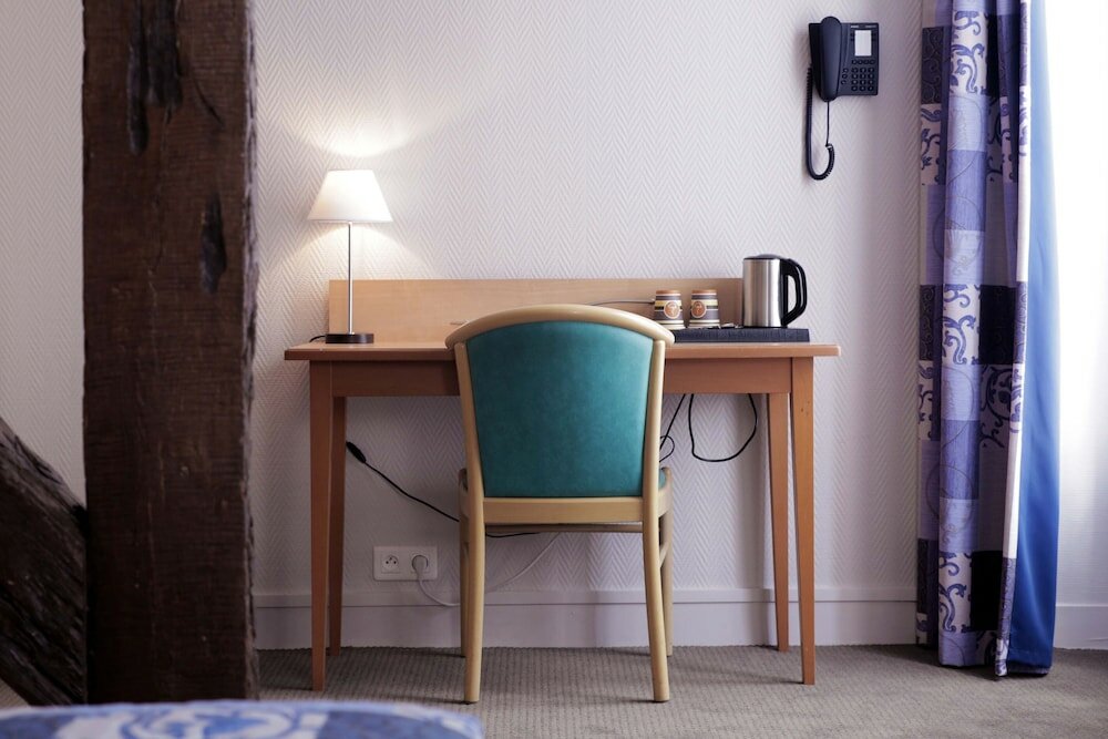 Фото Hotel du Cheval Rouge