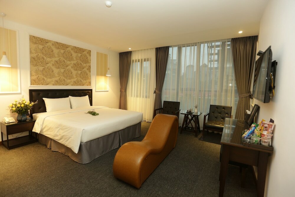 Фото Adeline Hotel