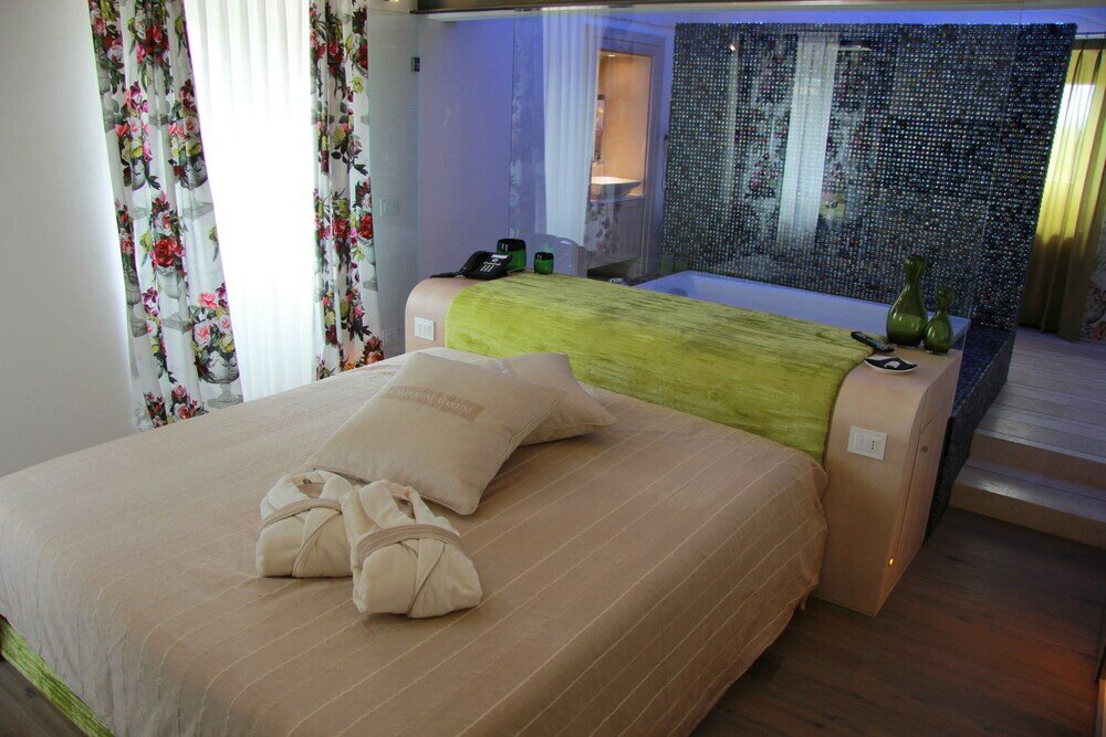 Фото Calderoni Martini Suite