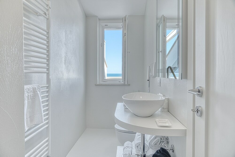 Фото Supporter Deluxe Hotel