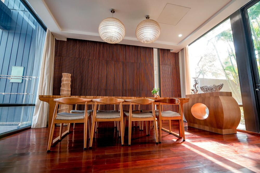 Фото Beachfront Villa Danang Beach