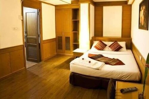 Гостиница Zaza Hotel Samut Prakan