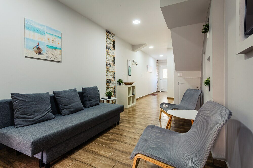 Фото City-Sea Fusion, Elegant Gem Minutes from the Beach