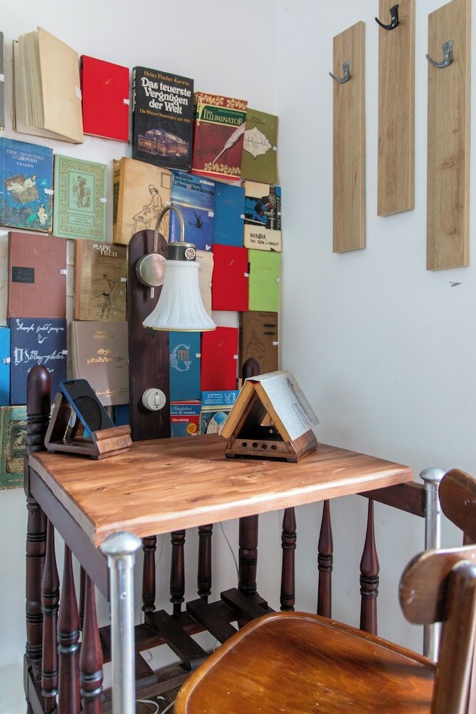 Фото Book Hotel • წიგნების სასტუმრო