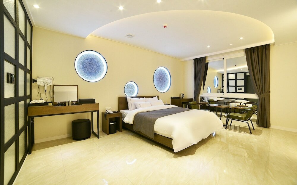 Фото Yeosu Hotel Zava