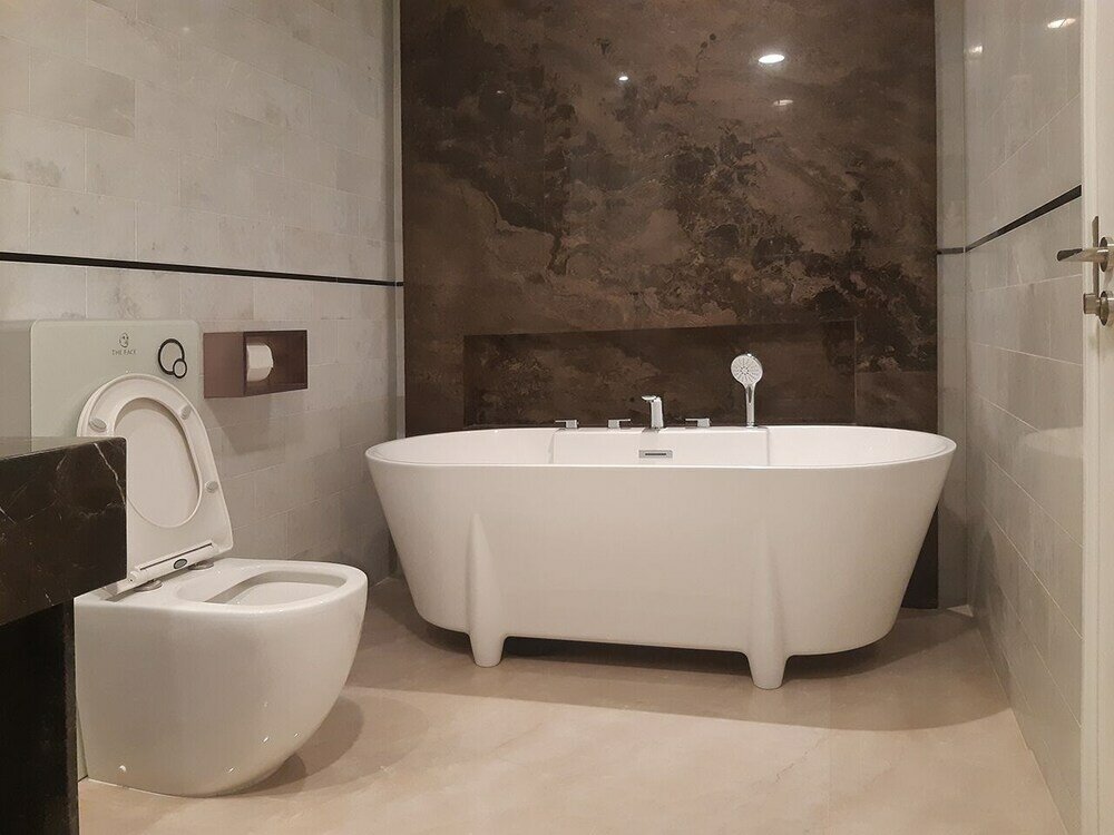 Фото The Hollwood Suites at Platinum