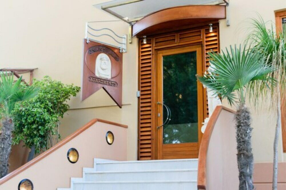 Фото Xenios Dias Apartments