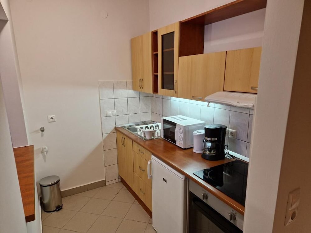 Фото Holdvirag Hotel