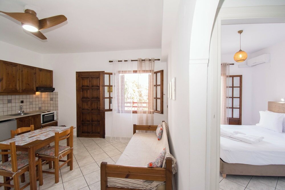 Фото Rena Apartments by Checkin