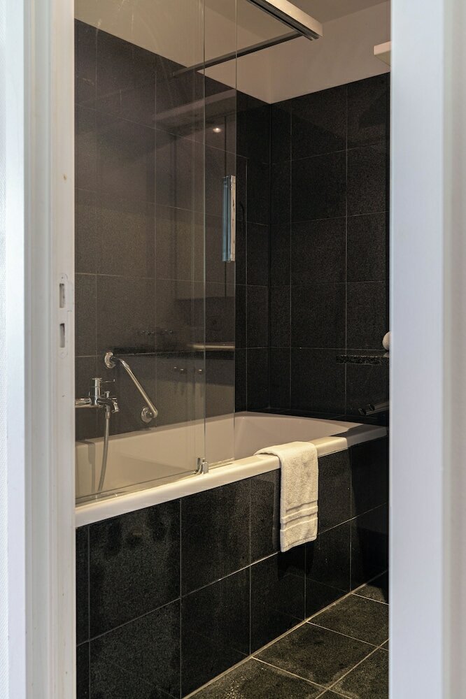 Фото Diamant Suites Brussels Eu