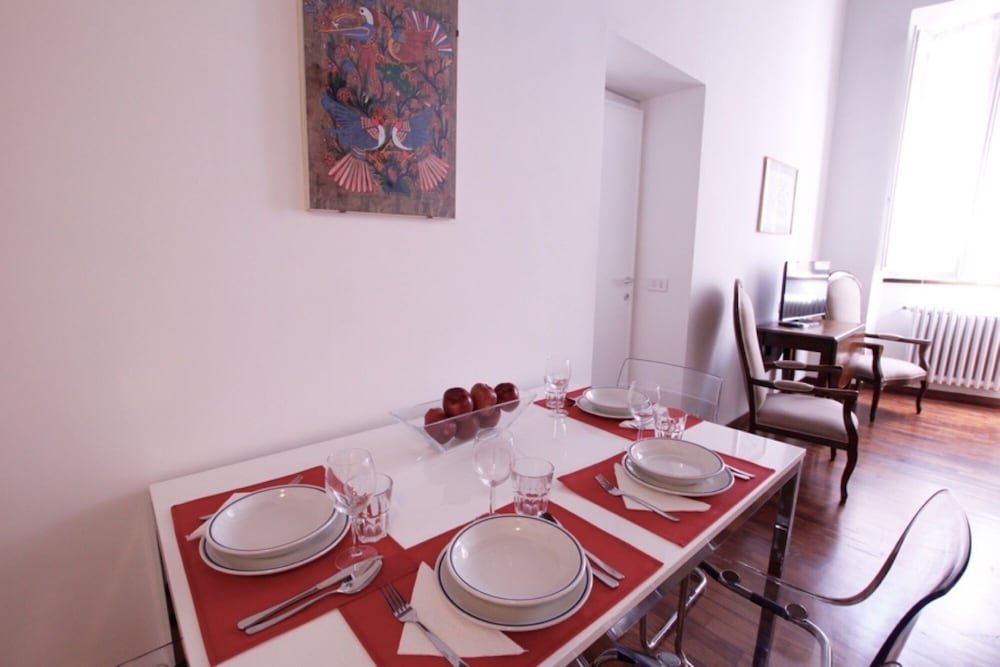 Фото Monticelli Viola