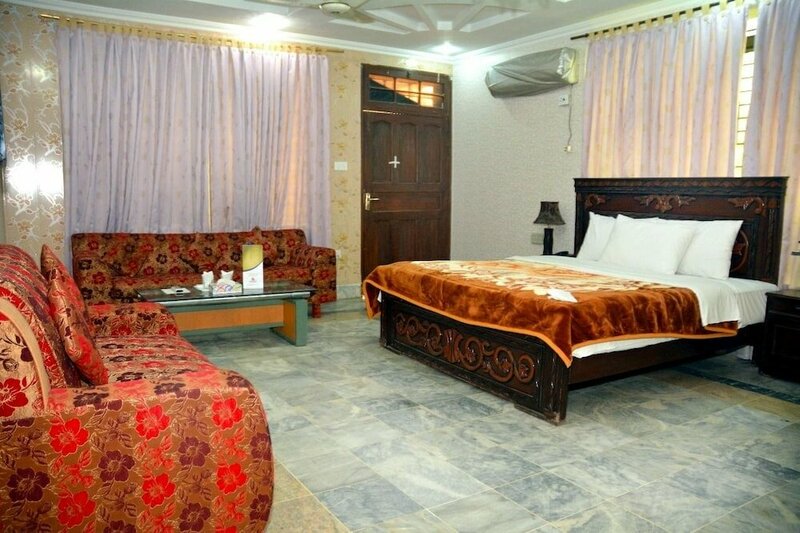 Гостиница Ahmed Cottage в Исламабаде