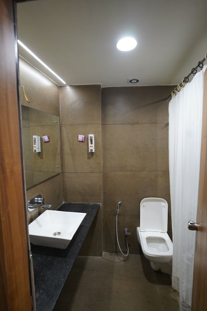 Фото Hotel Gokul