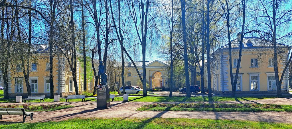 Парк культуры и отдыха сквер Анны Зеленовой, Павловск, фото