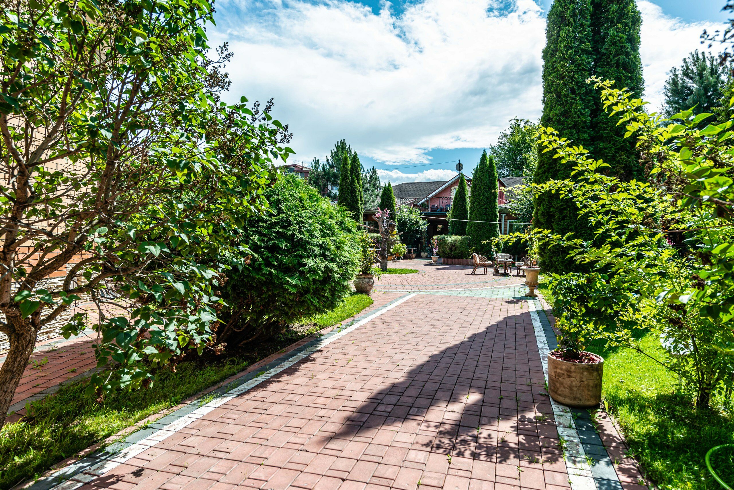 Фото Эльбирс House