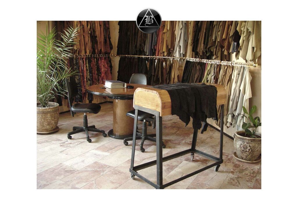 Leather products wholesale Berkon Deri, Izmir, photo