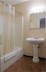 Фото Budget Host Inn Niagara Falls