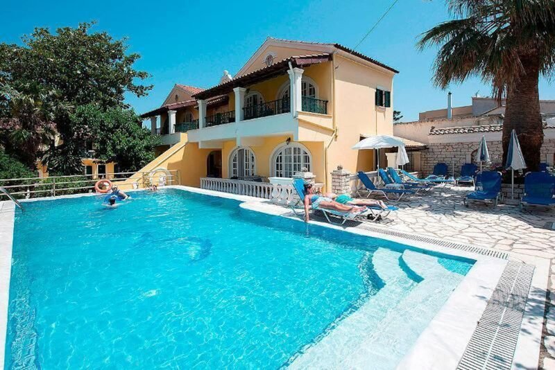Апартаменты Andreas Pool Complex