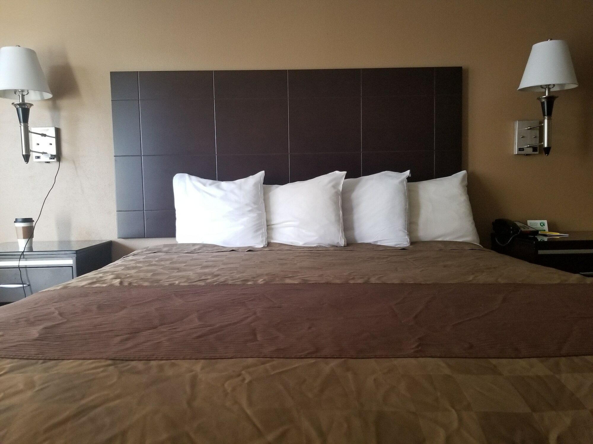 Фото Sunburst SPA & Suites Motel