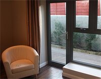 Фото Lyall Apartment Hotel