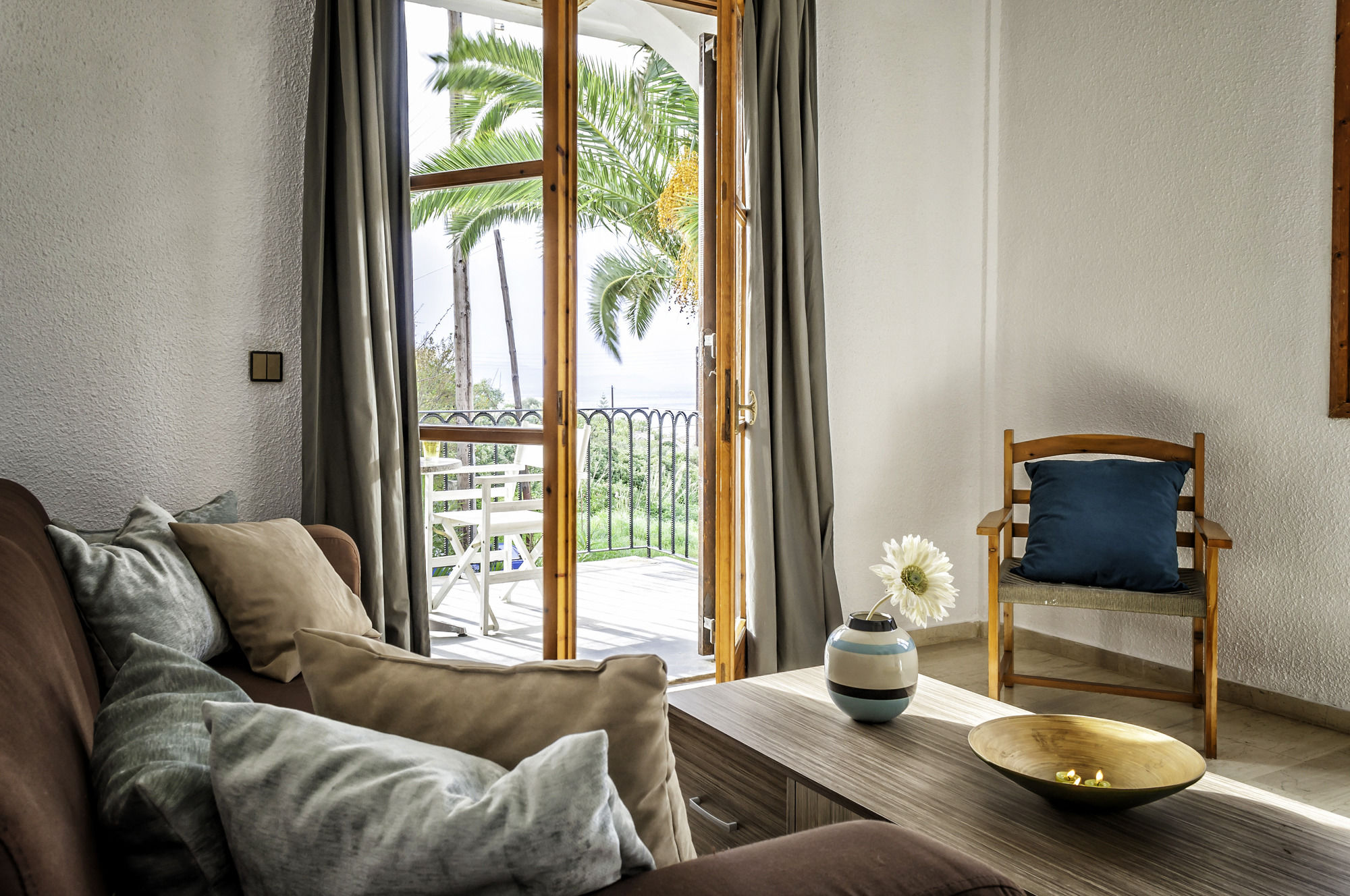 Фото Sunrise Apartments