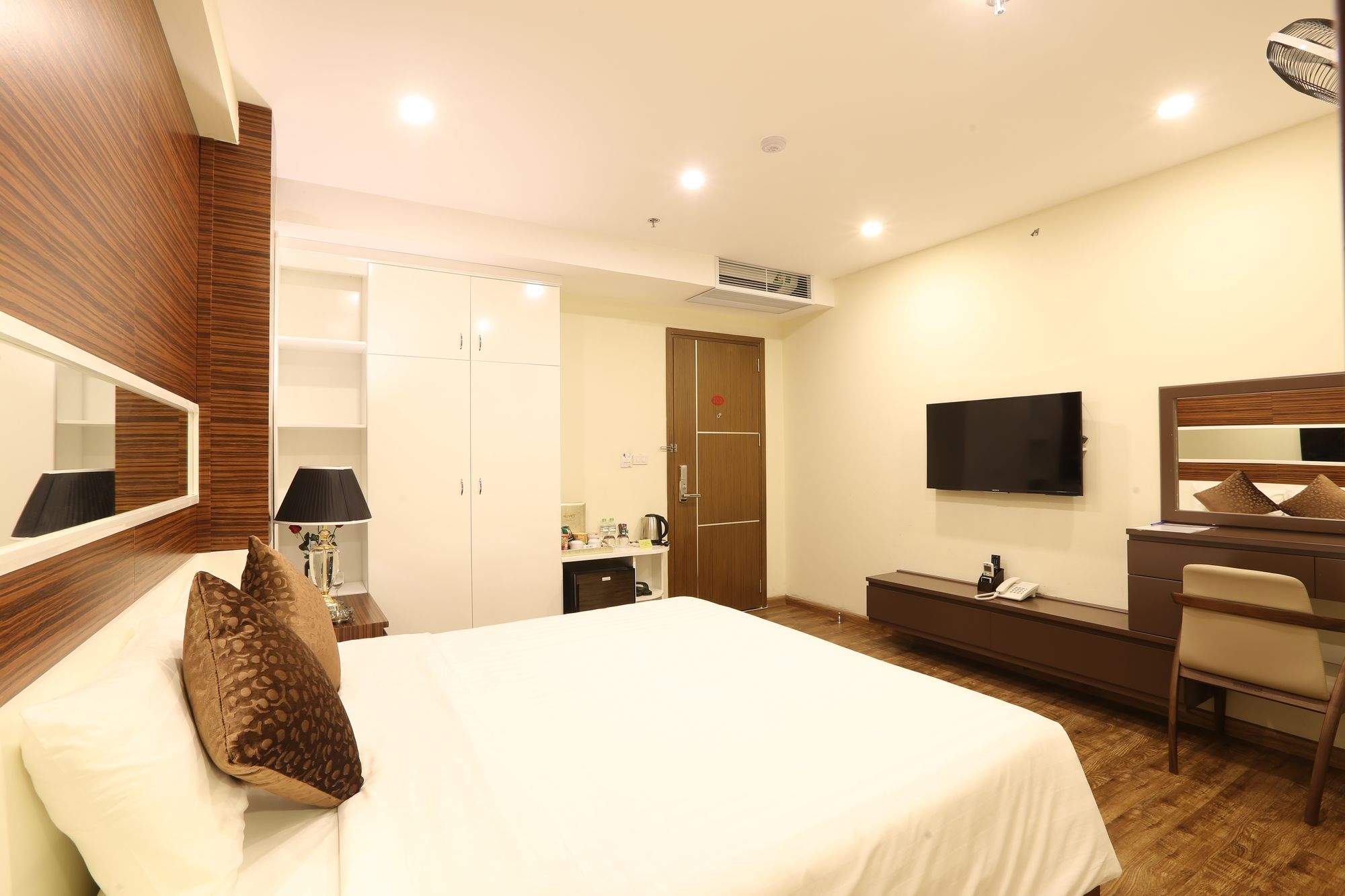 Фото Au Viet Hotel