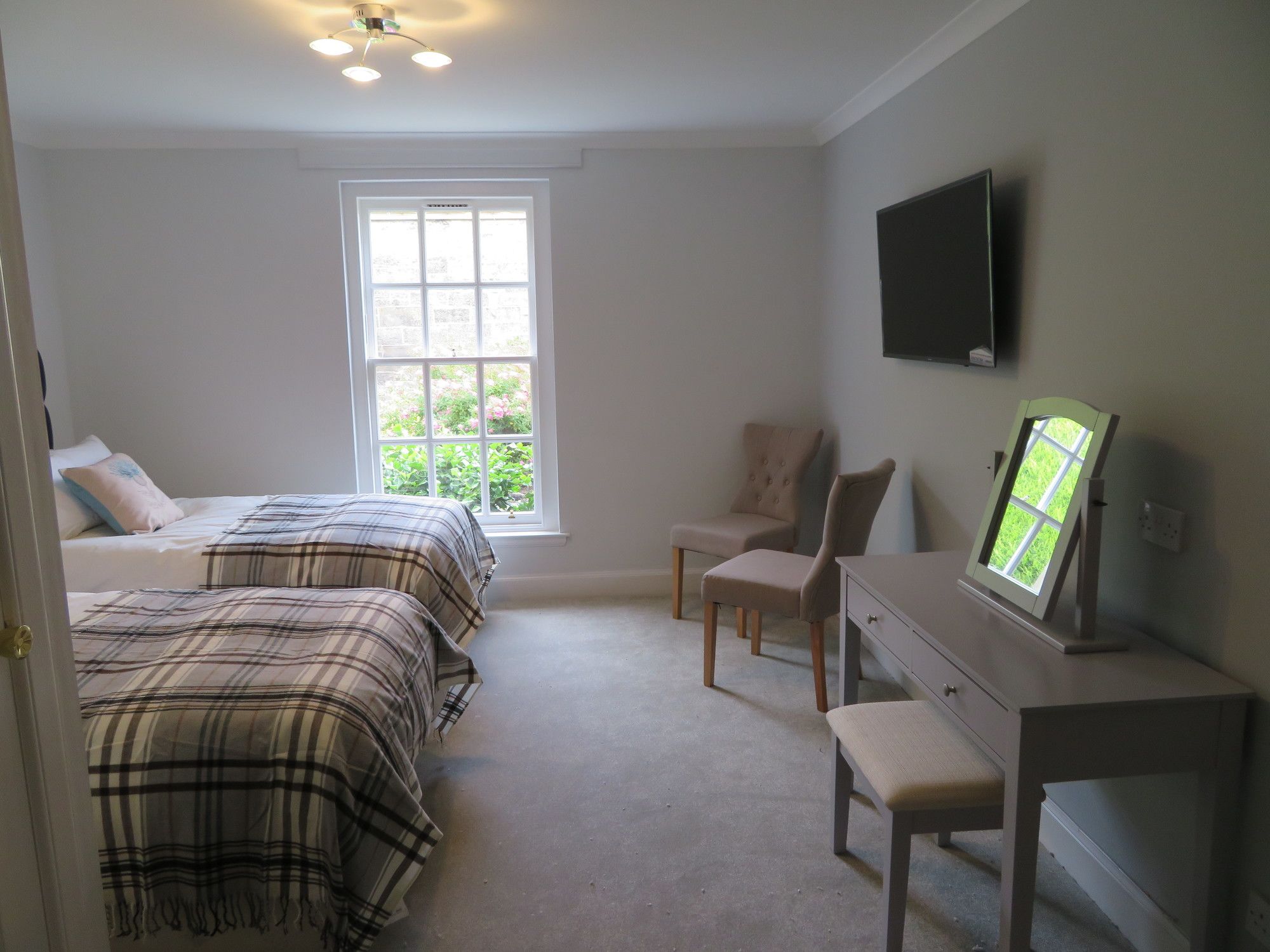 Фото Duthus Lodge