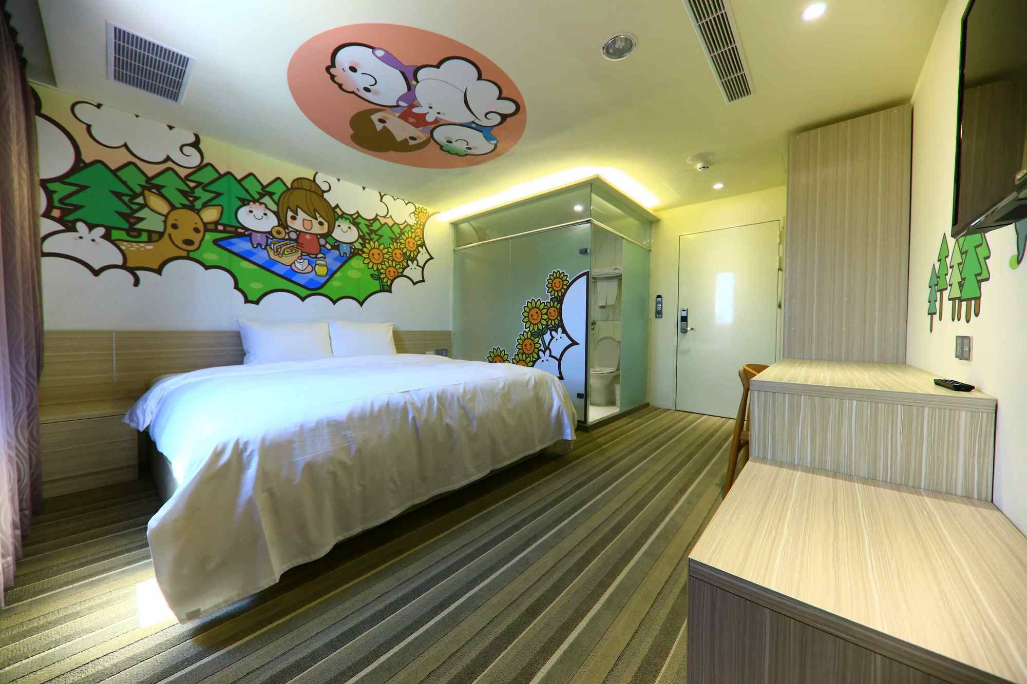 Фото Whoops Hotel