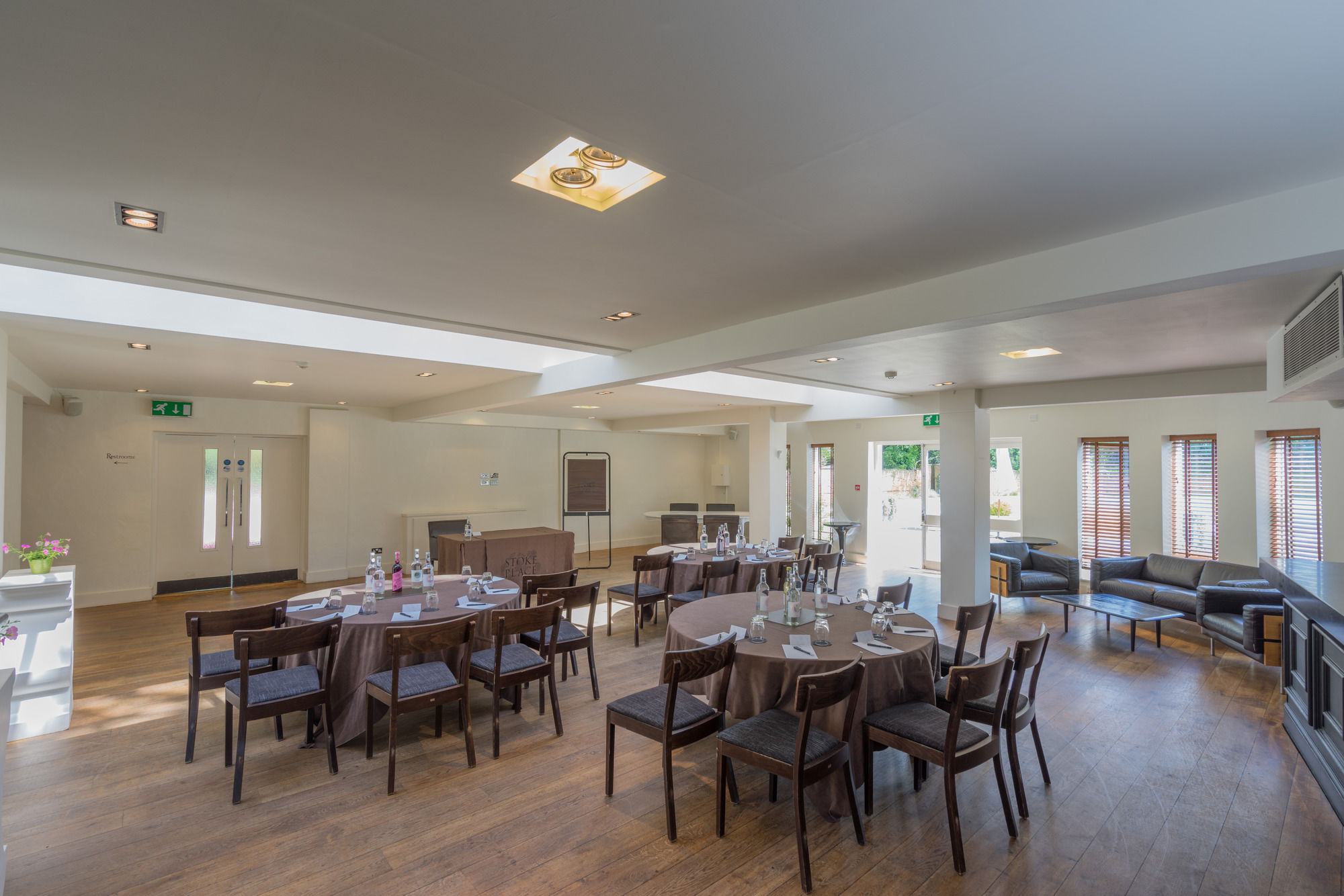 Фото Stoke Place Hotel