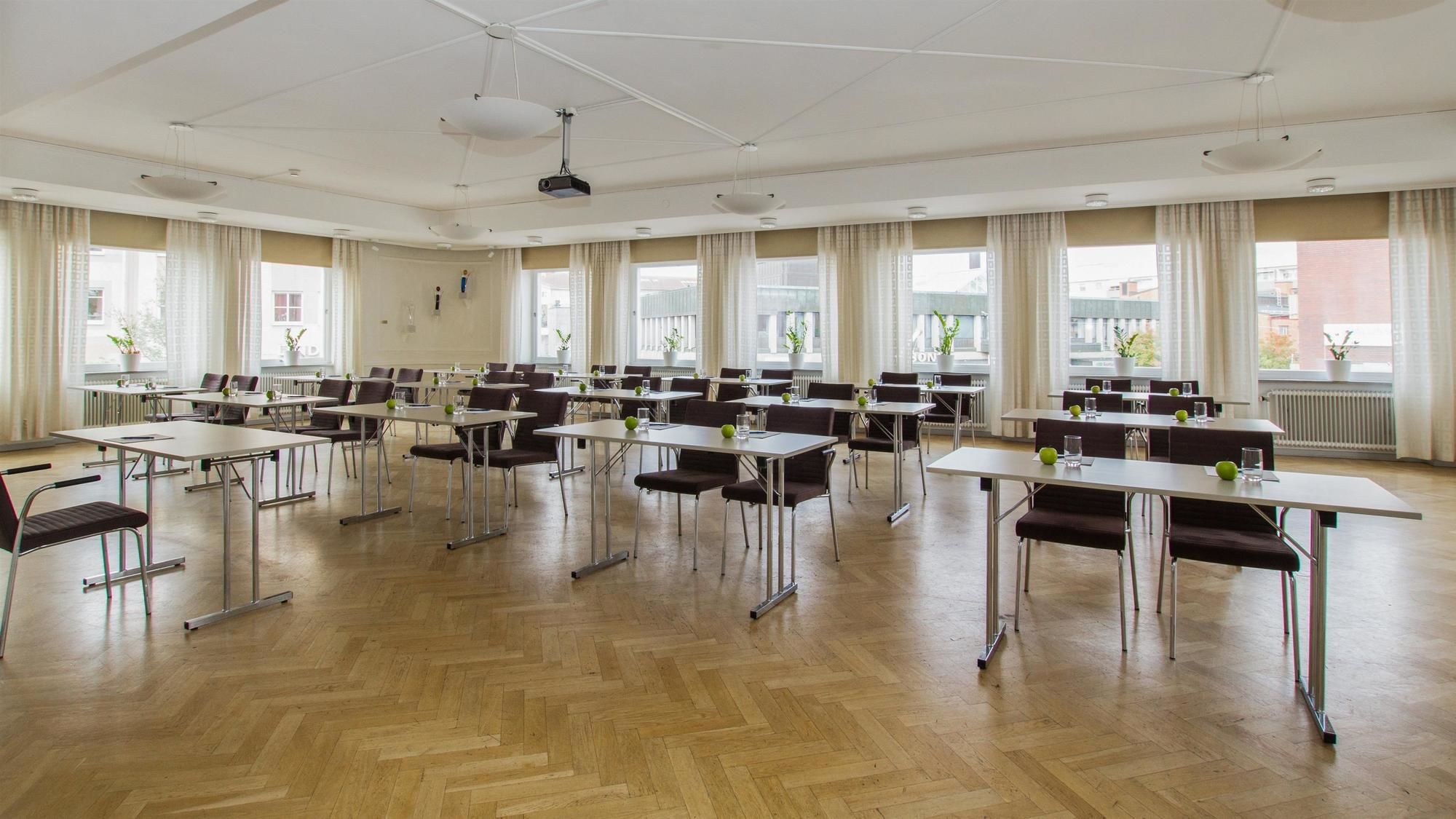 Фото Hotel Bishops Arms Strängnäs