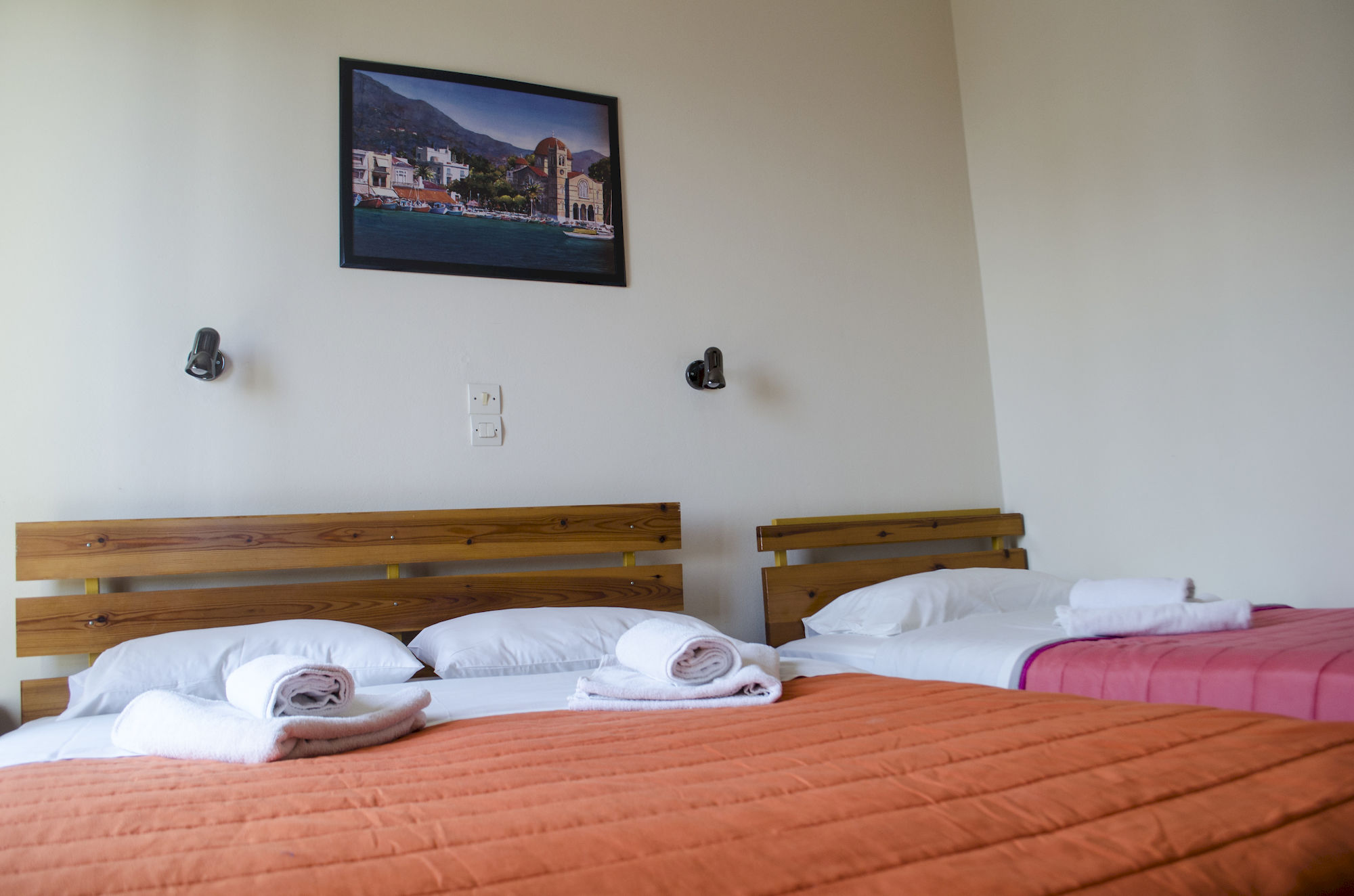 Фото Aegina Hotel