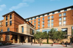 Гостиница UCLA Luskin Conference Center