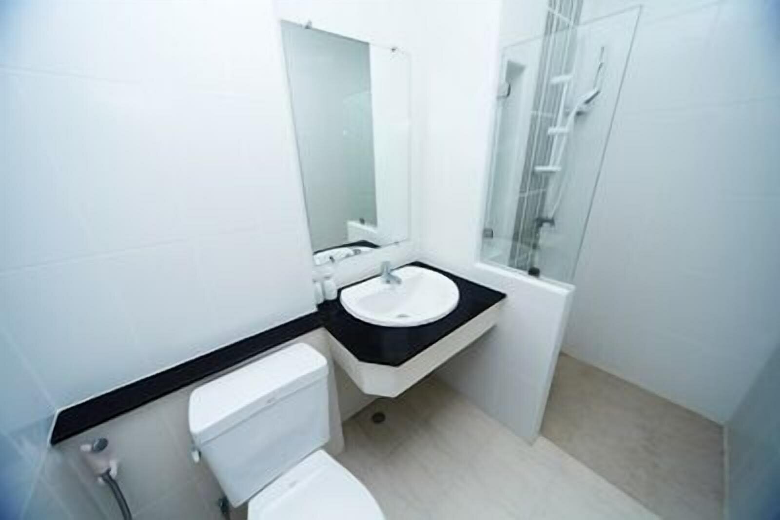 Фото Central place serviced apartment 1