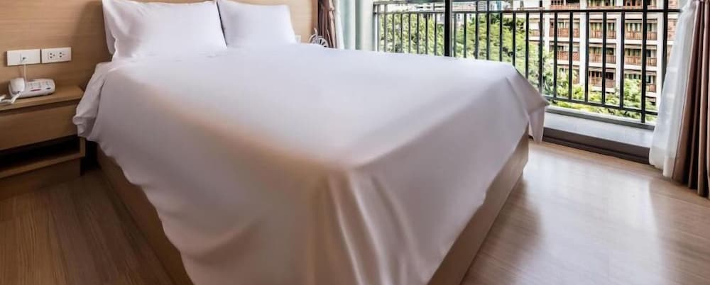 Фото Like Sukhumvit 22