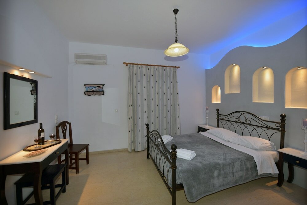 Фото Sunflower Santorini