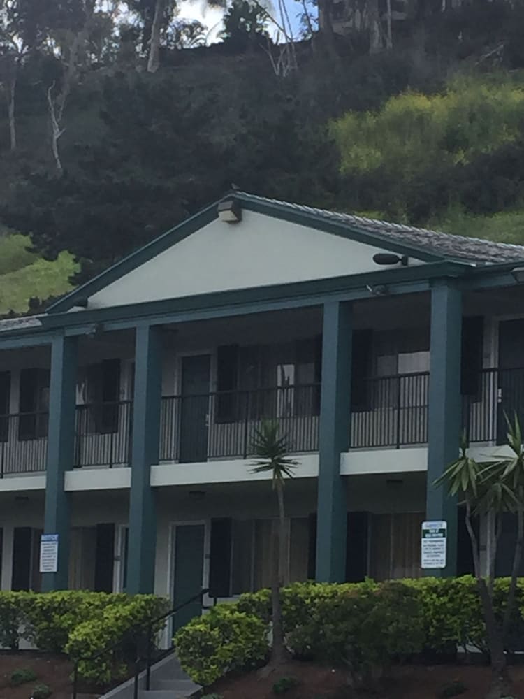 Фото The Atwood Hotel