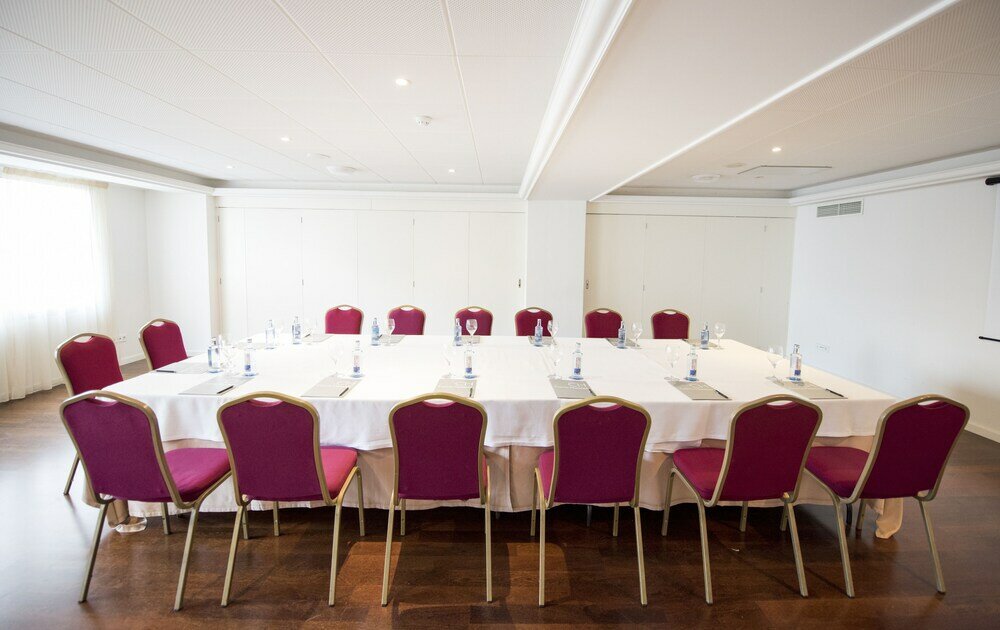 Фото Hotel Almirante