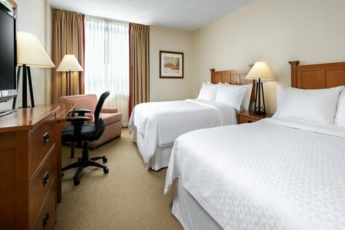 Внешний вид отеля Four Points by Sheraton Toronto Airport в Миссиссоге, фото 5