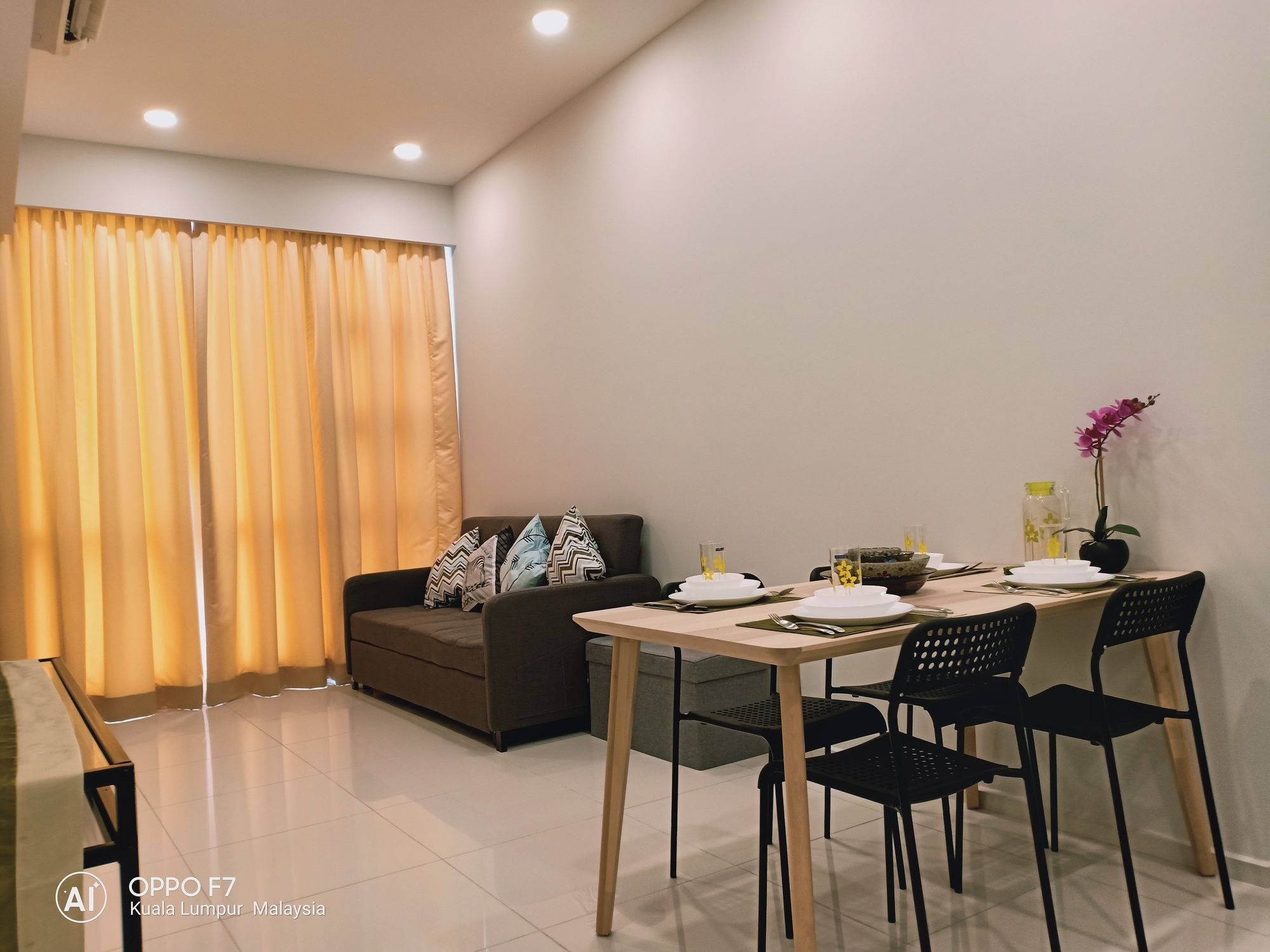 Фото Robertson Suites Z