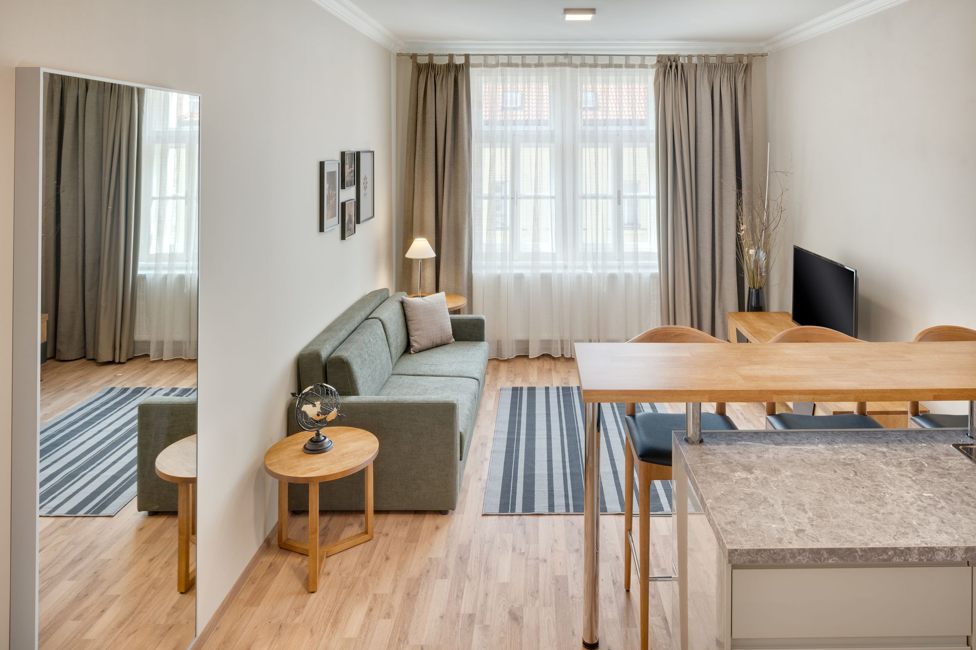 Фото Louren Apartments