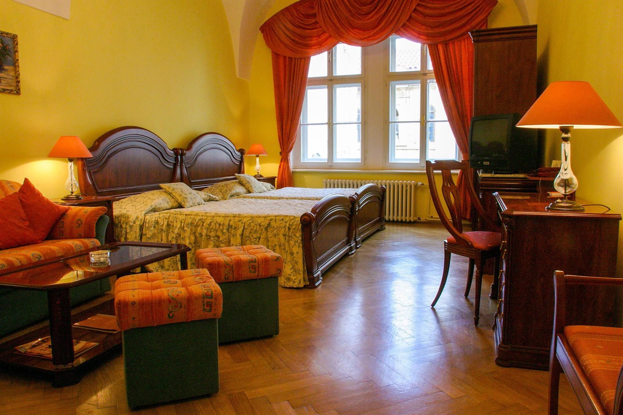 Фото Josephine Old Town Square Hotel - Czech Leading Hotels