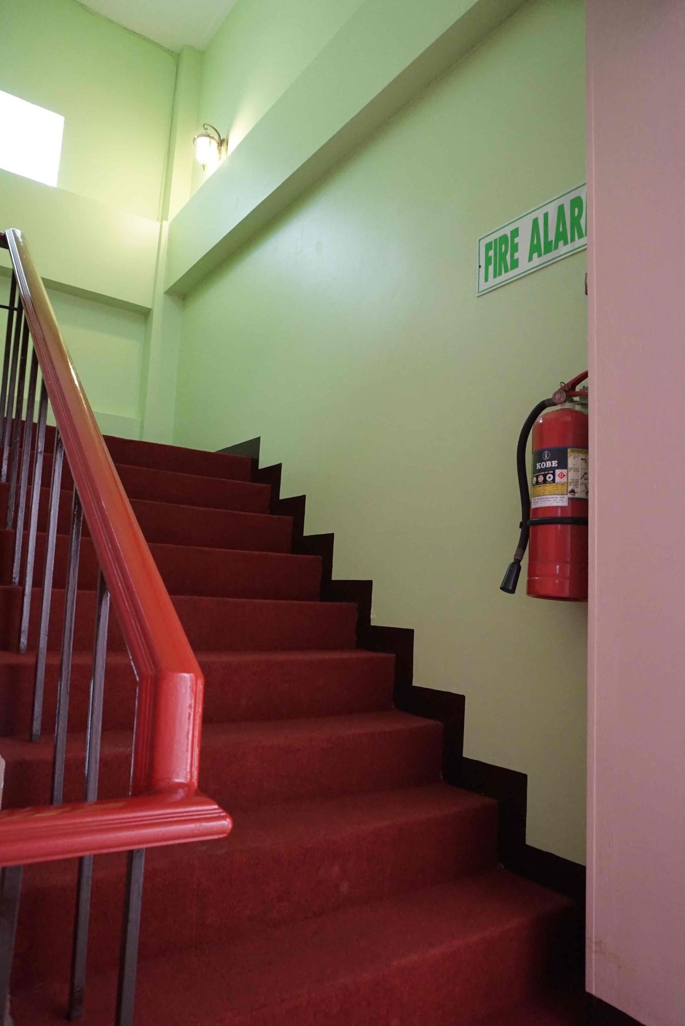 Фото Sureena Hotel