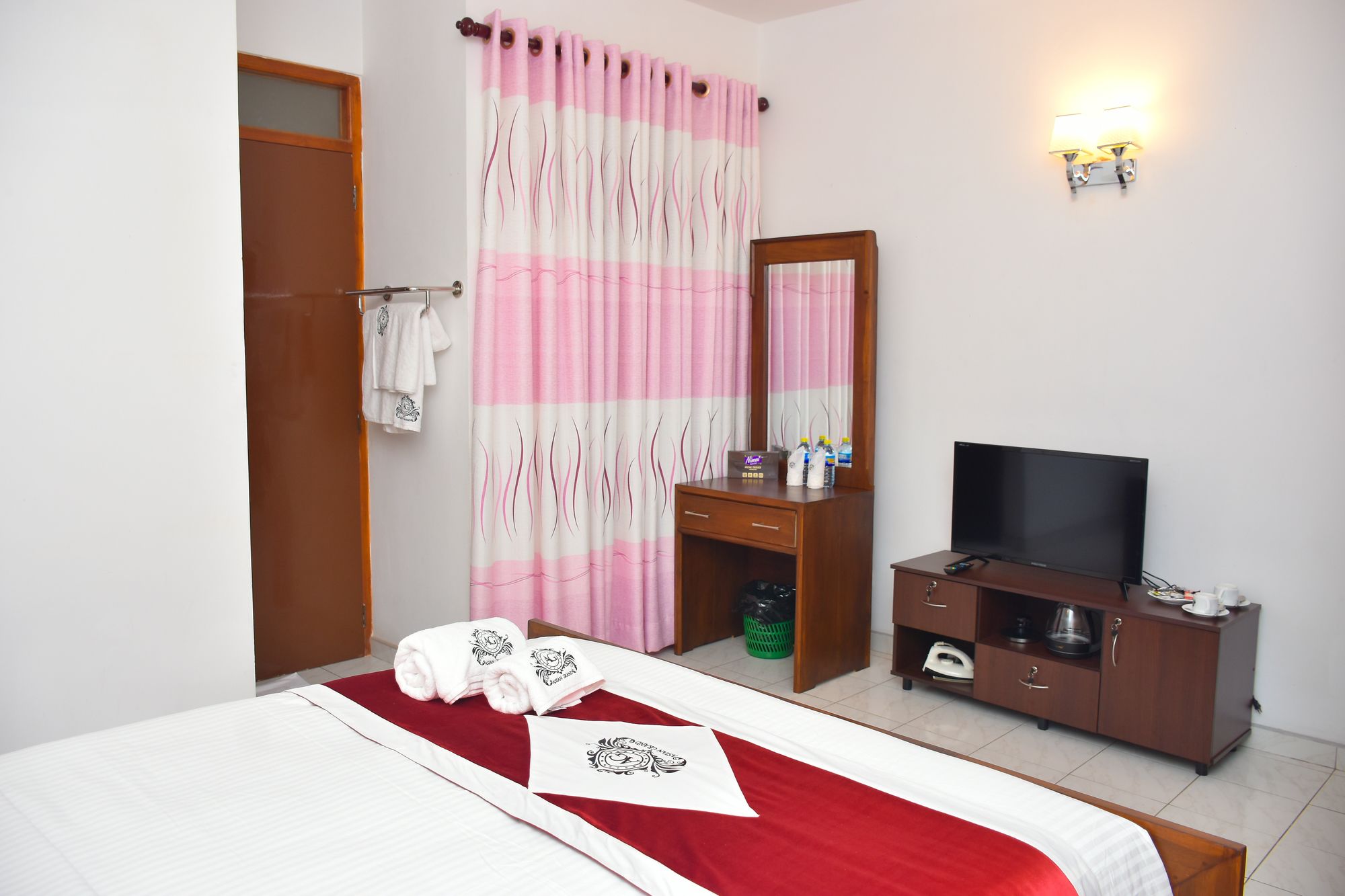 Фото Asian Grand Hotel