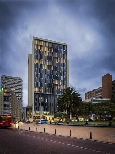 Гостиница Hotel Bh Bicentenario в Боготе