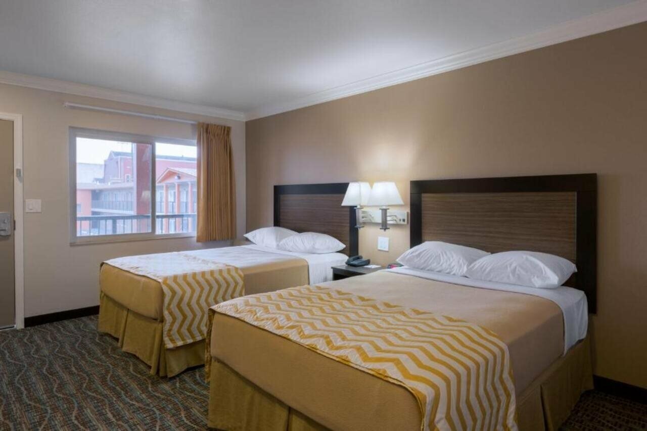 Фото Travelodge by Wyndham Eureka