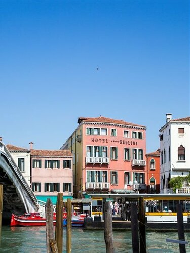 Гостиница Nh Venezia Santa Lucia в Венеции